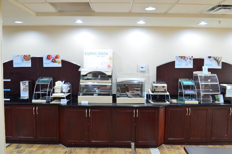 Holiday Inn Express Madison Ngoại thất bức ảnh
